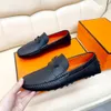 Zapatos casuales de marca de lujo para hombres italianos 20Modelo 2023 Mocasín de cuero para hombres zapatos de conducción negros antideslizantes transpirables.