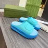 Tasarımcı İzleyiciler Sandal Kaydırıcılar Macaron Kalın Alt Alt Slip Slip Yumuşak Alt Moda G Ev Terlik Kadınlar Plaj Flip-Flops Ins.