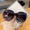 Lunettes de soleil Mosengkw Lady Fashion Round Strass Casual Luxury Bling Lunettes