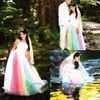 2019 El más nuevo vestido de novia de arco iris al aire libre Sin tirantes Satén Tul Longitud del piso Una línea Vestidos de novia largos y coloridos Romántico personalizado Mad190c