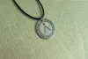 Anhänger-Halsketten Lanseis1-teiliges Argentium-Set mit einem klaren Zirkonia. Stargate Erde. Zinn C Wisdom Wolf Halskette