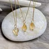 Kolye Kolye NM42519 Dainty Citrine Kristalleri İyileştirici Taşlar Serbest Form Noktası Katman Altın Zincir Kolye Kasım Doğum Taşı