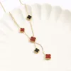 Klassische Mode-Anhänger-Halsketten für Frauen, elegante 4-/vierblättrige Kleeblatt-Medaillon-Halskette, Choker-Anhängerkette, vergoldet, Edelstahl