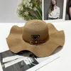 Kvinnors designer ruffled stråhatt mode stickad hatt mössa för män kvinna breda grim mössor sommar hinkla utomhus strand hattar 8 stil 0605033