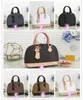 ALMA BB Shell Bags Moda Feminina Ombro Totes Couro Designers Mensageiro Bolsas Carteira Carteira Feminina Cosmética Bolsa Crossbody Tote Com Fechadura dhgate