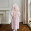 Casual Kleider Elegante Frühling Sommer Frauen Kleid Gedruckt Laterne Hülse Lose Falten Kuchen Rock Verspieltes Chiffon Rosa Bühne Kostüm