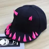 Ballkappen Großhandel Neuheit Horn Snapback Caps Männer Punk Snapback Baseball Caps Frauen Punk Hörner Cap Hip Hop Hüte Junge Mädchen 2 Farben J230608