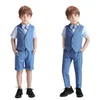 Tute Summer Kids Gilet Pantaloni Set Blu Plaid Little Gentlemen 2023 Elegante Flower Boy Host Performance da passerella con papillon 230608