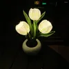 Lampade da tavolo LED Tulip Flower Night Light Vaso di fiori Pianta in vaso Lampada Home Room Decor