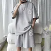 Mens Tracksuits 6xl Stor Sports Suit Korean High Street Fashion Tshirt Shorts Twopiece Set Men Retro Neck Top Designer kläder 230607