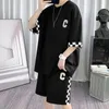 Erkek Trailtsuits tshirt şort 2 parça set beyaz eşofman harajuku yüksek sokak giyim yaratıcı desen kısa takım elbise 230607