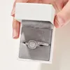 Eheringe She 2 Stücke für Frauen Solide 925 Sterling Silber Verlobungsring Braut Set 16 Karat Halo Rundschliff AAAAA Zirkon 230608