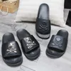 Zomer Indoor Zachte Slippers Thuis Strand Schoenen Paar Antislip Skull Tide Slides Casual Platte Sandalen Dames/Man Mode Slippers