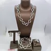 Orecchini di collana set Gold Drop Fashion Women Dubai Italia ANello bracciale di lusso Bracciale ad anello classico Lady Party Gioielli quotidiani