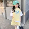 衣類セットガールサマーカジュアルTシャツスーツ韓国スタイルの赤ちゃんの若者10代の女の子半袖コントラストカラー2pcs服230608