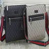523599 Luxurys Designers Mens axelväskor Man BROSCASES Fashion Handbag Bolsas Messenger Bag Crossbody Bag Purse