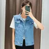 Kvinnors västar plus storlek röd väst kvinnor jean jacka koreansk mode enbröd korta vår ärmlös denim waistcoat