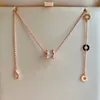 Anhänger-Halskette B, luxuriöse, bezaubernde Frühlings-Halskette, Designer-vergoldetes Valentinstagsgeschenk, Edelstahl-Schmuck