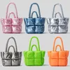 Omuz çantaları moda büyük tote yumuşak yastıklı çanta tasarımcısı kapitone kadınlar lüks naylon aşağı pamuk 2023 alışveriş çantası