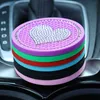 Aggiornamento Aggiornamento Auto Diamante intarsiato Tazza d'acqua Pad a forma di cuore Tappetino antiscivolo Tappetino in silice Portabicchieri Tappetino Gadget Accessori per la decorazione di interni auto