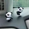 Novo Panda Aleatório Bonito Ornamentos de Painel de Carro Acessórios de Interior Automático Brinquedos Decorativos Paste Animals Styling Ornamento de Decoração Automática