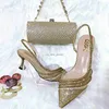 Sandały QSGFC Gold Wygodne usprawnienie stóp palców szlachetne damskie buty i torba ślub lub para butów J230608