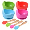 Tazze Piatti Utensili 2PCS Set Ciotola per alimenti in silicone Stoviglie per bambini Aspirazione impermeabile con cucchiaio Utensili da cucina per bambini Stuff 230607