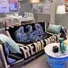 Resedesigner filtar Big Eagle-enkla och fashionabla dubbelsidiga soffa täckta filt soffa handduk Ins enkel tre-person tortillafilt för vuxna hem