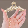 Dangle Chandelier Fashion Shiny Hair Clip Women Hair Claw Metal Rhinestone Pearl Tassel Retro Luxury Shark Clip for Girl Hair Accessories 2022 Z0608