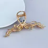 Dangle Chandelier 2023 New Gold Octopus Hair Claw Headwear Punk Fashion Meta Animal Hairpin Gothic Cool Clip Hair Accessories for Women Jewelry Z0608