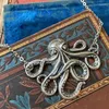 Chains Retro Fashion Pirate Octopus Alloy Pendant Necklace Womens Silver Color Jewelry Gift Fashionistas Hang Decorations
