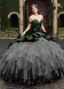 Hunter Green Velvet Princess Quinceanera Abiti con spalle scoperte Ricamo Ruffles Gonna Corsetto con lacci vestidos de 15 anos