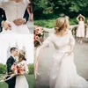 Nowe A-line Skromne suknie ślubne z pół rękawów Przyciski z tyłu koronkowe aplikacje Tiul Siez pociąg Zachodnie suknie ślubne 297f
