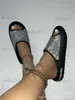 Chinelos 2023 sapatos femininos de celebridades da internet com superfície de diamante brilho fino sola grossa chinelos sandálias e chinelos T230609