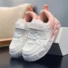 Été nouvelles petites chaussures blanches pour enfants baskets en maille antidérapantes pour enfants pour garçons et filles chaussures de sport.