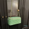 Sacos de caixa de corrente de metal verde dourado bola de luxo couro de carneiro bolsa de maquiagem com zíper clássico diamante