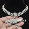 Colares com Pingente Homens Mulheres Hip Hop AK47 Colar com Pingente de Arma com Corrente Cubana de 13mm HipHop Iced Out Colares com Amuleto da Moda Jóias 230608