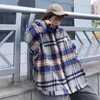 Vestes pour femmes Harajuku manteau pour hommes femmes 2023 automne Hong Kong Style rétro Plaid Baseball veste lâche étudiant épais laine Techwear