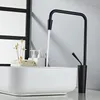 Zlew łazienki krany Tuqiu Basen kran pojedynczy dźwignia 360 rotacja wylewka nowoczesna mosiężna mikser kran do kuchni lub wody czarny