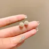 Kolczyki stadnorskie mini okrągła perła dla kobiet dziewczęta koreańskie małe słodkie kwiat przyjęcie weselne moda akcesoria biżuterii