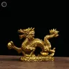 Dekorativa objekt Figurer 1pc Good Lucky Golden Dragon Chinese Zodiac Twelve Statue Gold Dragon Statue Djur Skulptur Figurer Desktop Decoration 230608