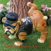 Garden Decorations Tough Guy Bulldog Peeing Dog Staty med solglasögon Nordiska kreativa roliga djur Gnome dekoration skulptur 230608