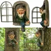 Décorations de jardin au Royaume-Uni ! Elf Out The Door Window Tree Hugger Naughty Gnome Statue Decor 230608