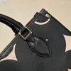 럭셔리 브랜드 핸드백 여성 토트 백 토트 가방 뜨거운 ms 크로스 바디 스테이션 레저 내마모성 PVC 가죽 가방
