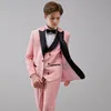 Suits Çocuklar Boys Pink 3 Parçası Siyah Saçlı Yaka Takım 2023 Düğün Çiçek Boy Balo Jacketpantsvest Set 230608