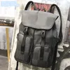 공장 도매 남자 어깨 가방 올해 인기 인쇄 핸드백 야외 스포츠 및 레저 여행 배낭 더블 포켓 패션 컴퓨터 가방