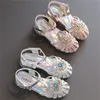 Nya sommarflickors sandaler Fashion Crown Rhinestone Princess Shoes Baby bekväma mjuka sulade kristallskor.