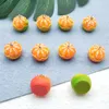سحر 10pcs محاكاة راتنج الفاكهة الملحقات البرتقالية الحركية قلادة كيس مفتاح سلسلة DIY مصنوعة يدويا السحر