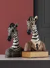 Oggetti decorativi Figurine Resina Artigianato Ornamenti Zebra Giraffa Simulazione Animale Scultura Testa Statua Desktop Opera d'arte Decorazione domestica Figure 230608