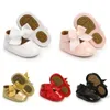 Premiers marcheurs nés bébé chaussures bébé garçon fille chaussures fille classique nœud papillon semelle en caoutchouc anti-dérapant PU chaussures habillées premier marcheur enfant berceau chaussures 230608